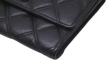 Load image into Gallery viewer, CHANEL シャネル 長財布 マトラッセ パリニューヨークライン 10番台 2006年 カーフスキン ブラック シルバー金具 美品 中古 59036