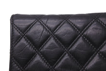 Load image into Gallery viewer, CHANEL シャネル 長財布 マトラッセ パリニューヨークライン 10番台 2006年 カーフスキン ブラック シルバー金具 美品 中古 59036