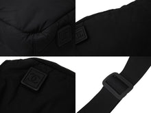 画像をギャラリービューアに読み込む, CHANEL シャネル スポーツライン ボストンバッグ 10番台 ナイロン ブラック ブラック シルバー 良品 中古 59066