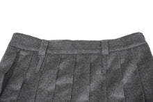 Load image into Gallery viewer, 新品未使用 MIUMIU ミュウミュウ プリーツスカート MG1856113K ダブルベルトループ ウール グレー サイズ42 中古 59198