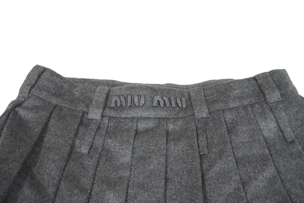 New and unused MIUMIU pleated skirt MG1856113K double belt loop wool gray size 42 used 59198