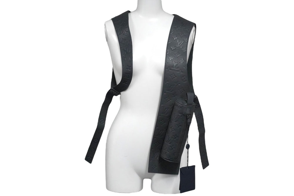 LOUIS VUITTON 3D Pocket Monogram Embossed Midlayer Vest 21AW Gray S HHL20WKRP Good Condition Used 59243