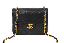 画像をギャラリービューアに読み込む, CHANEL シャネル ミニ マトラッセ チェーン ショルダーバッグ ラムスキン ブラック ココマーク ゴールド金具 美品 中古 59343