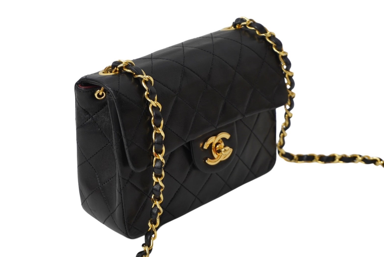 CHANELシャネルラムスキンショルダーバッグ 黒 ブラック ヴィンテージ CHANEL（シャネル） マトラッセ チェーンショルダーバッグ ラムスキン