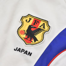 Load the image into the gallery viewer. ADIDAS アディダス サッカー日本代表レプリカユニフォーム 1999-2000シーズン 風モデル 翼モデル ホワイト 黄金世代 日の丸 Lサイズ 美品 中古 4a005954