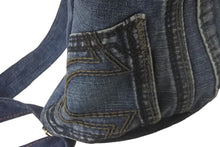 Load image into Gallery viewer, TRUE RELIGION トゥルーレリジョン リュックサック インディゴ ブルー デニム コットン 美品 中古 59571