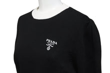 Load image into Gallery viewer, PRADA プラダ コットン クルーネック クロップド ニット ブラック ホワイト ロゴ P24I1R サイズ38 美品 中古 59816