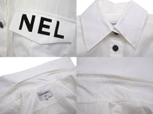 Load image into Gallery viewer, CHANEL シャネル ショート丈 半袖シャツ ココボタン ココマーク ホワイト コットン 19SS サイズ38 P61148V38915 美品 中古 59817