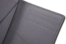 Load image into Gallery viewer, 極美品 LOUIS VUITTON ルイヴィトン オーガナイザードゥポッシュ カードケース タイガ グラシエ グレー M32656 中古 59877