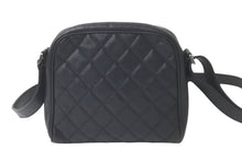 画像をギャラリービューアに読み込む, CHANEL シャネル ショルダーバッグ マトラッセ デカココマーク キャビアスキン ブラック シルバー金具 11番台 美品 中古 59934