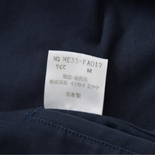 Load the image into the gallery viewer. 極美品 ISSEI MIYAKE イッセイミヤケ オーバーコート コート ME33-FA017 ネイビー サイズM 中古 4a006003