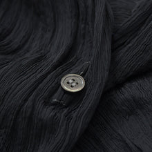 Load the image into the gallery viewer. 極美品 me ISSEI MIYAKE ミーイッセイミヤケ ポンチョ トップス プリーツ加工 MI43FK322 ブラック ポリエステル 中古 4a006008