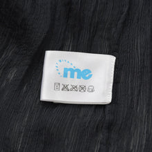 Load the image into the gallery viewer. 極美品 me ISSEI MIYAKE ミーイッセイミヤケ ポンチョ トップス プリーツ加工 MI43FK322 ブラック ポリエステル 中古 4a006008