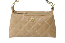 Load image into Gallery viewer, CHANEL シャネル ショルダーバッグ A20663 ワイルドステッチ ココマーク 8番台 2003年 ラムスキン ベージュ 美品 中古 60120