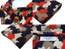 Load image into Gallery viewer, 極美品 PRADA プラダ コート カモフラージュ P6546 1B1F レッド ネイビー ベージュ ウール サイズ42 中古 60158