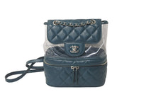 画像をギャラリービューアに読み込む, 極美品 CHANEL シャネル リュック クリアバックパック マトラッセ A57826 グリーン ビニールレザー シルバー金具 中古60306
