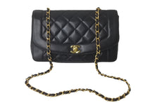 画像をギャラリービューアに読み込む, CHANEL シャネル ショルダーバッグ マトラッセ ダイアナ 25 シングルフラップ シングルチェーン ブラック 美品 中古 60359