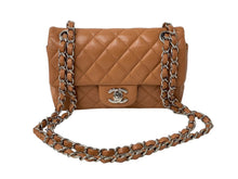 Load image into Gallery viewer, CHANEL シャネル チェーンショルダーバッグ ミニマトラッセ キャビアスキン 15番台 ブラウン シルバー金具 美品 中古 60360