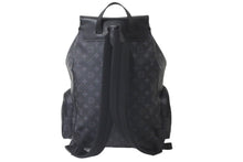 Load image into Gallery viewer, LOUIS VUITTON ルイヴィトン トリオ バックパック モノグラム エクリプス カーフ リュック ブラック 現行 M45538 美品 中古 60407