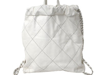 Load image into Gallery viewer, 新品同様 CHANEL シャネル 22 リュック バックパック AS3313レザー ホワイトシルバー金具 中古 60416