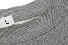 Load image into Gallery viewer, A BATHING APE × KAWS BABY MILO アベイシングエイプ カウズ ベビーマイロ スウェット トレーナー グレー サイズL 良品 中古 60542
