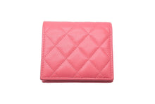 画像をギャラリービューアに読み込む, CHANEL シャネル 二つ折り財布 AP3178 ココマーク マトラッセ クラシック キャビアスキン ピンク ゴールド金具 美品 中古 60589