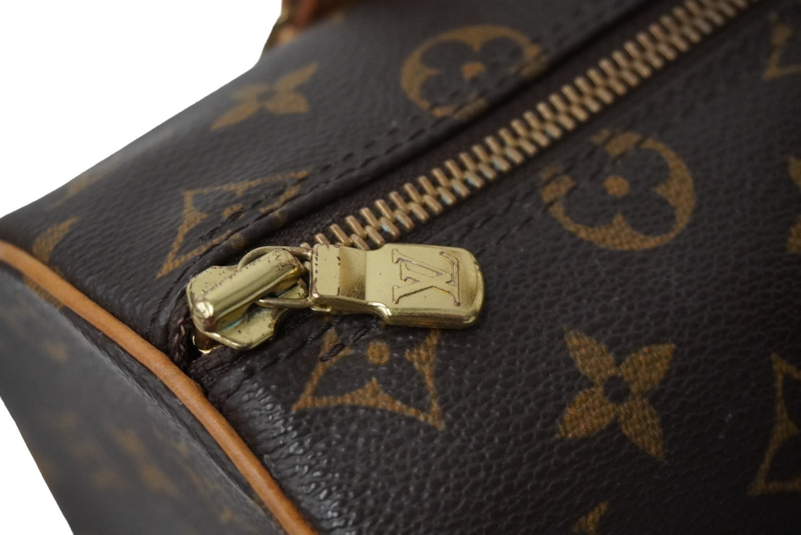 LOUIS VUITTON ルイヴィトン モノグラム パピヨン26 ハンドバッグ