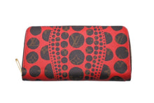 Load image into Gallery viewer, LOUIS VUITTON ルイヴィトン 長財布 ジッピーウォレット 草間彌生 ヤヨイ クサマ モノグラムパンプキン ドット レッド ブラウン M60450 美品 中古 60640