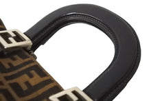 画像をギャラリービューアに読み込む, FENDI フェンディ ズッカ柄 ハンドバッグ ブラウン 総柄 ロゴ 手持ち 鞄 キャンバス レザー 美品 中古 60832