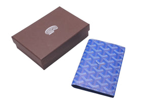 新品同様 GOYARD ゴヤール パスポートケース グルネル GRENELPMLTY10CL10X ヘリンボーン柄 ブルー ホワイト 中古 60879  – Casanova Vintage