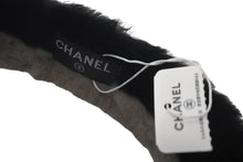 画像をギャラリービューアに読み込む, 極美品 CHANEL シャネル イヤーマフ 小物 耳当て 服飾小物 ココマーク ブラック×グレー ムートン 中古 60880