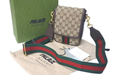 Load image into Gallery viewer, 新品同様品 GUCCI × PALACE グッチ×パレス ショルダーバッグ GGキャンバス シェリーライン 723142 ベージュ ブラウン 61005