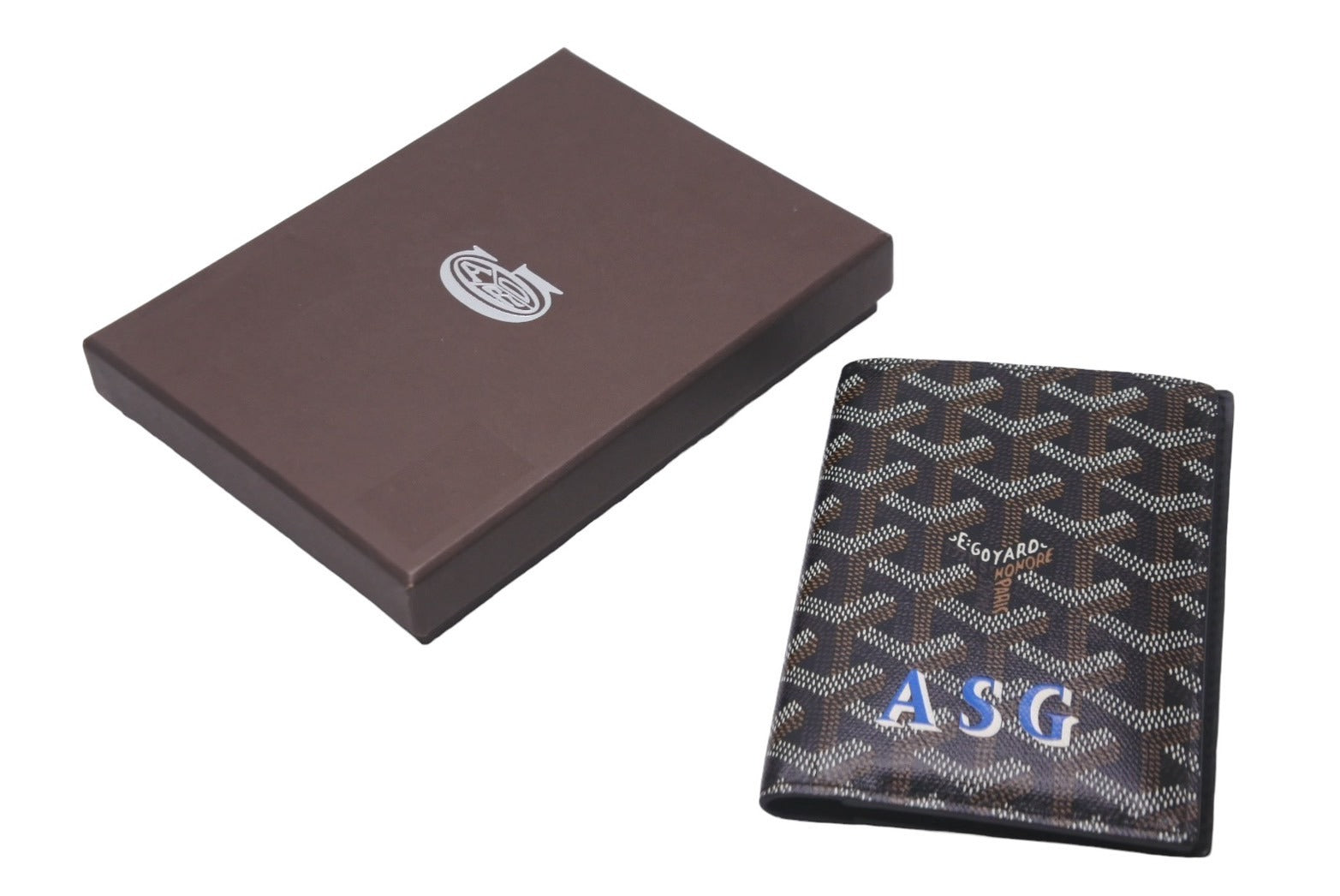 極美品 GOYARD ゴヤール パスポートケース グルネル ヘリンボーン柄 ブラック ブラウン マーカージュ入り 中古 61043 –  Casanova Vintage