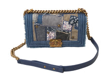 画像をギャラリービューアに読み込む, 極美品 CHANEL シャネル ボーイシャネル チェーンショルダーバッグ 20番台 デニムパッチワーク インディゴ ゴールド金具 中古 61081
