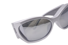 Load image into Gallery viewer, 極美品 BALENCIAGA バレンシアガ バタフライフレームサングラス 657842 BB0154S グレー サイズ72□18-115 中古 61201