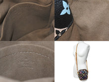 Load image into Gallery viewer, LOUIS VUITTON ルイヴィトン 村上隆 リフト ショルダーバッグ モノグラムマルチ ブラック M40056 美品 中古 61213