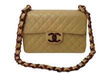 画像をギャラリービューアに読み込む, CHANEL シャネル デカマトラッセ プラチェーン ショルダーバッグ ラムスキン 3番台 ベージュ ココマーク ロゴ 美品 中古 61253