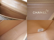 画像をギャラリービューアに読み込む, CHANEL シャネル デカマトラッセ プラチェーン ショルダーバッグ ラムスキン 3番台 ベージュ ココマーク ロゴ 美品 中古 61253