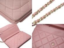 Load image into Gallery viewer, CHANEL シャネル ショルダーバッグ チェーンウォレット A33814 マトラッセ ラムスキン 24番台 ゴールド金具 良品 中古 61279