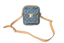Load image into Gallery viewer, LOUIS VUITTON ルイ ヴィトン ショルダーバッグ カメラバッグ 斜め掛け M95348 モノグラムデニム インディゴ 美品 中古 61395