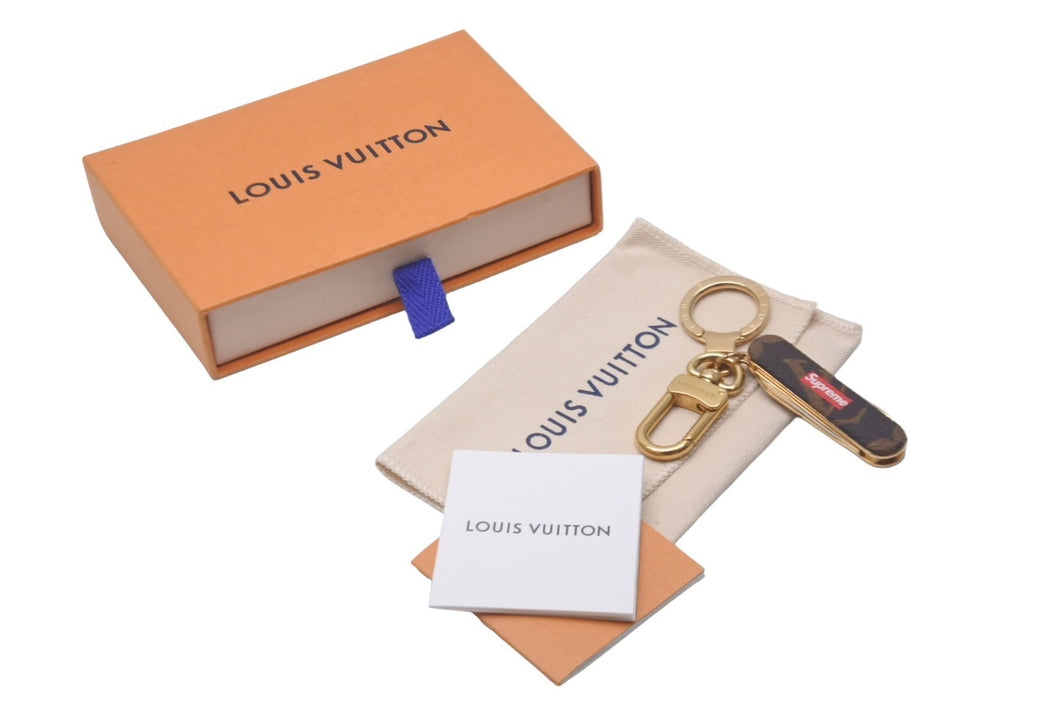 LOUIS VUITTON Supreme ルイヴィトン シュプリーム ポケットナイフキーチェーン MP2071 ブラウン ゴールド金具 美品 中古  61405 – Casanova Vintage