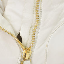 Load the image into the gallery viewer. CHANEL シャネル ココマーク コンバットブーツ スニーカー サイズ38 1/2 G45388 ホワイト 美品 中古 4a006143