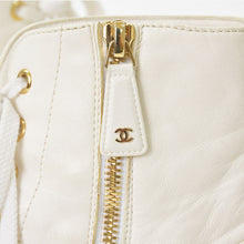 Load the image into the gallery viewer. CHANEL シャネル ココマーク コンバットブーツ スニーカー サイズ38 1/2 G45388 ホワイト 美品 中古 4a006143