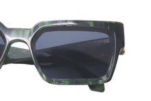 Load image into Gallery viewer, LOUIS VUITTON ルイ ヴィトン サングラス Z1167E 1.1 ミリオネア スクエアシェイプ 58□17 145 グリーン 美品 中古 61431 正規品