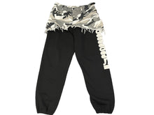 Load image into Gallery viewer, VETEMENTS ヴェトモン カーゴ ジョギングパンツ サイズM カモフラ 切り替えデザイン スウェットパンツ USS197004 美品 中古 61432