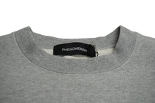 Load image into Gallery viewer, 新品未使用 MCM エム シー エム PHENOMENON ロゴスウェット MHACSJP01EG0XL コットン グレー サイズ0XL 61501