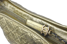 画像をギャラリービューアに読み込む, CHANEL シャネル ガブリエル ドゥ ショルダーバッグ ホーボー ココマーク A93824 24番台 2017年 カーフ ゴールド 美品 中古 61588