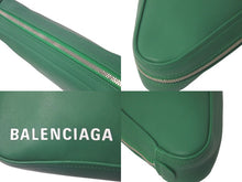 Load image into Gallery viewer, BALENCIAGA バレンシアガ トライアングル レザー クラッチバッグ グリーン 476976 ロゴ 鞄 手持ち ポーチ 美品 中古 61626