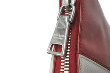 Load image into Gallery viewer, PRADA プラダ ショルダーバッグ サフィアーノレザー チェーンショルダー トライアングルロゴ レッド ホワイト 美品 中古 61629