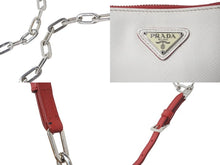 Load image into Gallery viewer, PRADA プラダ ショルダーバッグ サフィアーノレザー チェーンショルダー トライアングルロゴ レッド ホワイト 美品 中古 61629